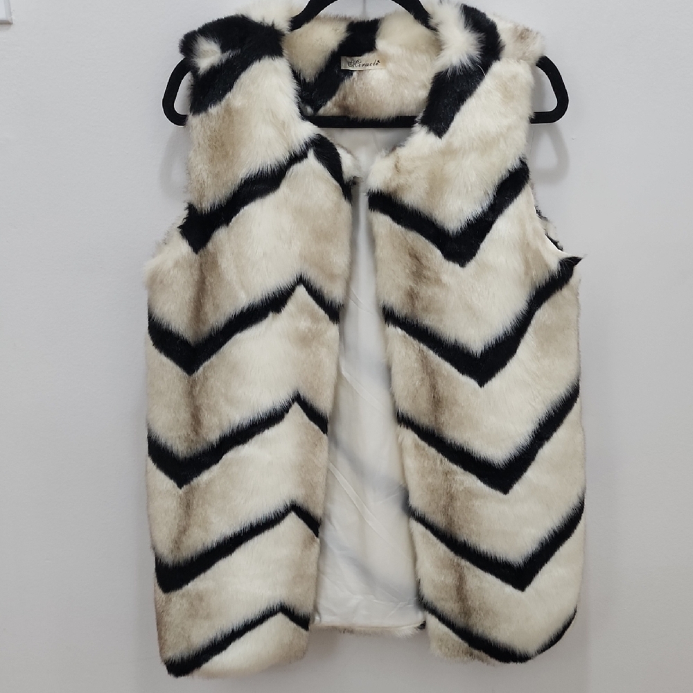 Long Woman faux fur Vest
